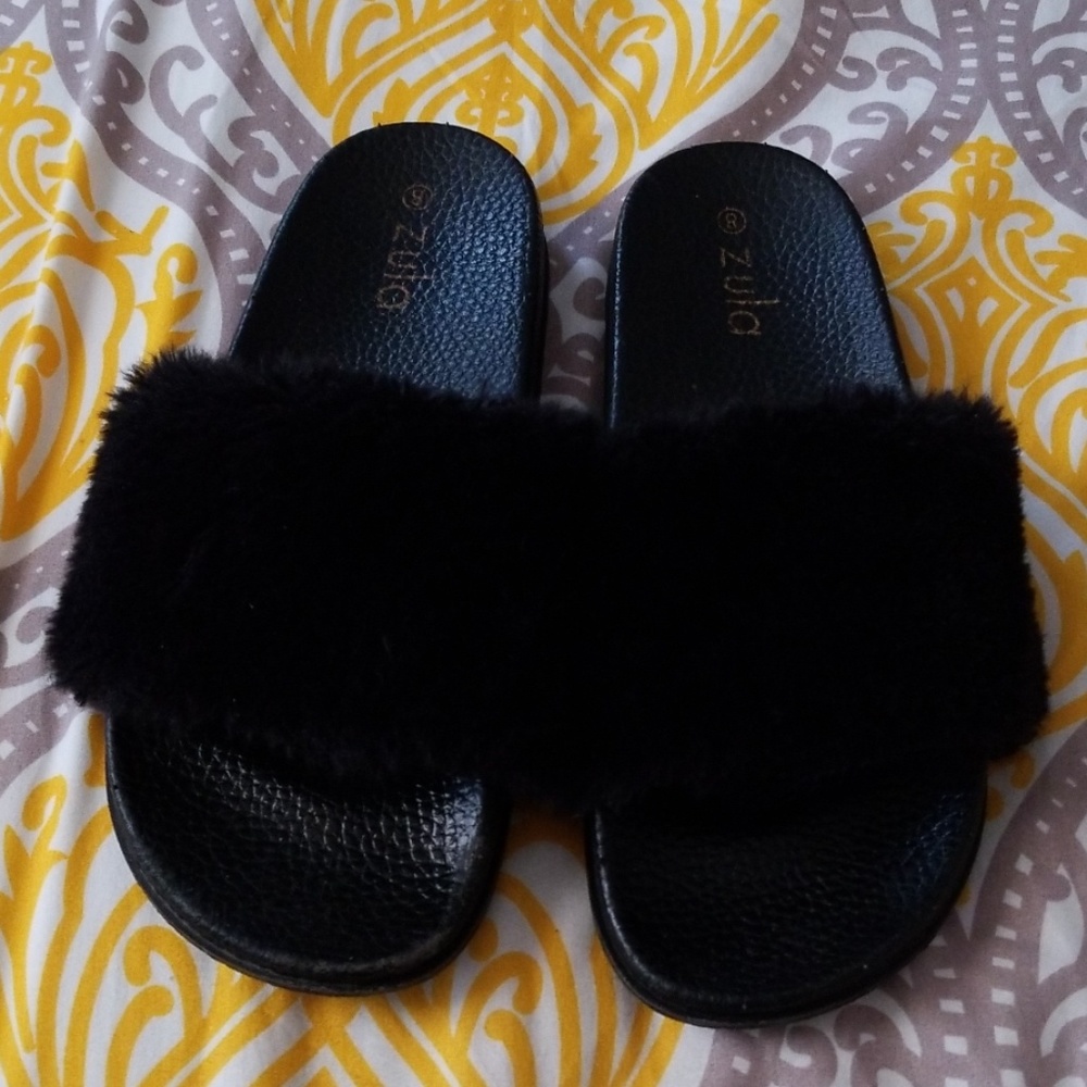 ZULA black fury slides size 8